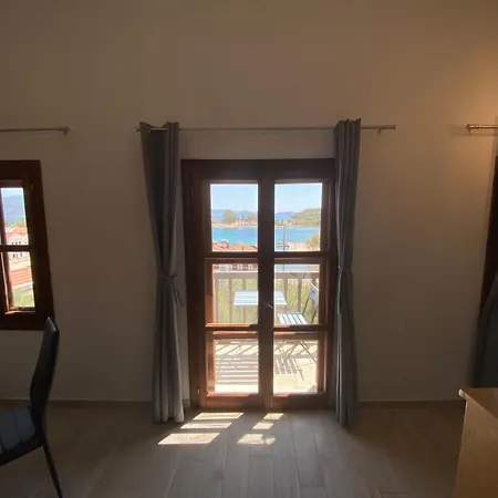 Apartment Oasis 2 Megisti